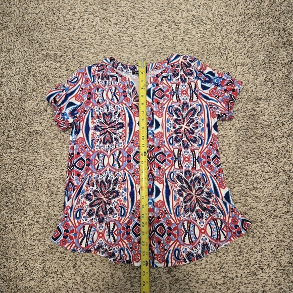 Sami & Jo Multicolor Shortsleeve With Snap Woman's Top Size Small With Stretch - Picture 7 of 10